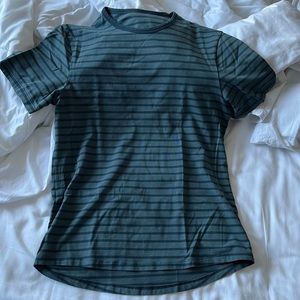 Lululemon 5 year tee. Size Small